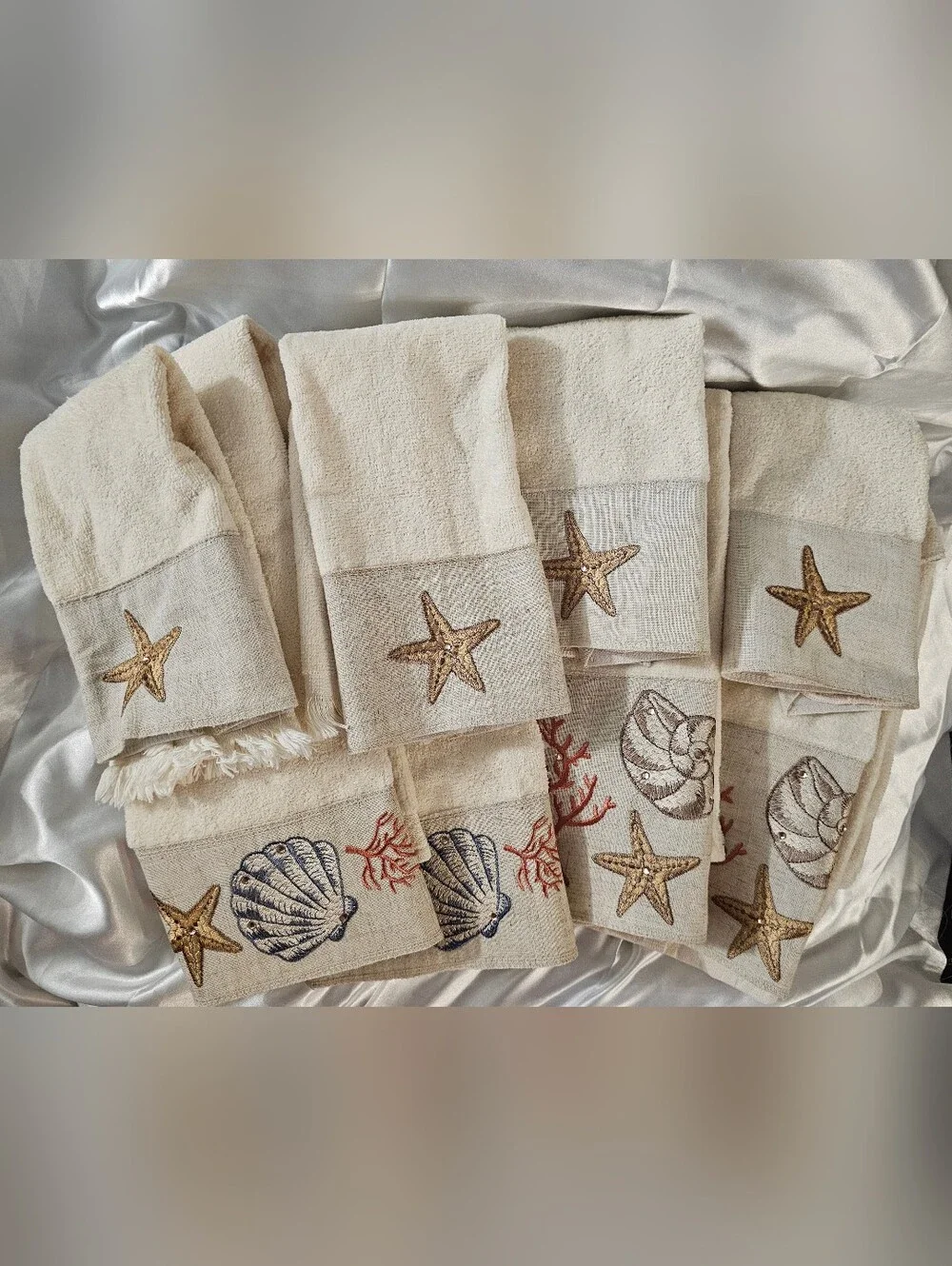 Avanti Sea Treasure Ivory Embroidered Embellished 8 Pc Towel Set Coastal